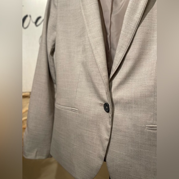 Zara Light Gray Woman’s Blazer Jacket - Picture 5 of 11